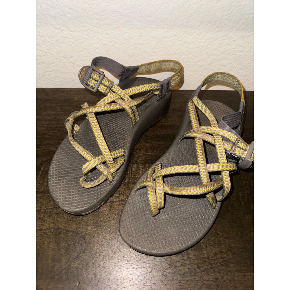 Chaco ZX/2 Women's Classic Pully Gold Strappy Hiking Sandals Sports Shoes Size 9